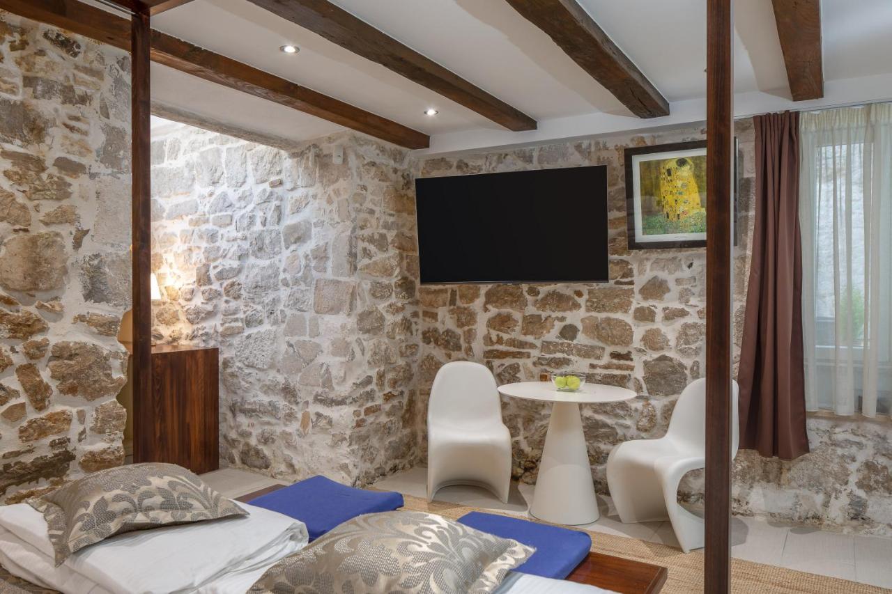 Hotel Awesome Stone House Split Exterior foto