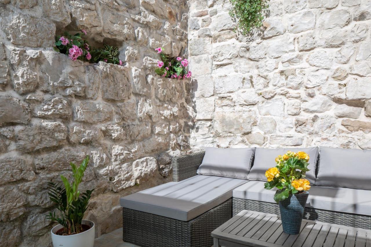 Hotel Awesome Stone House Split Exterior foto