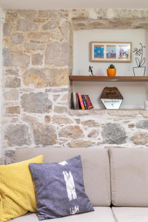 Hotel Awesome Stone House Split Exterior foto